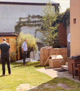 2 adwokatów, firma ochroniarska, firma budowlana – działo się!